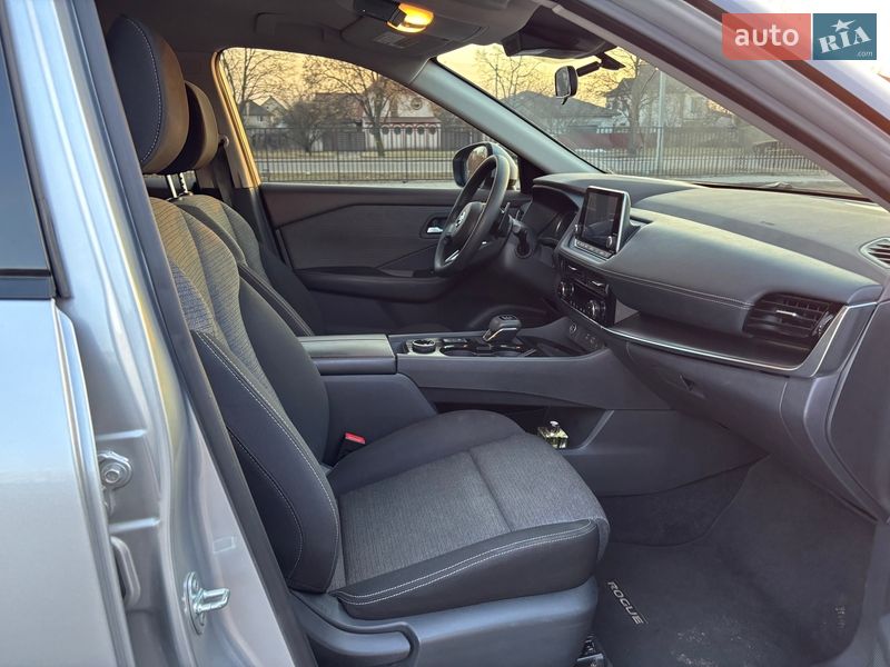 Внедорожник / Кроссовер Nissan Rogue 2021 в Чернигове