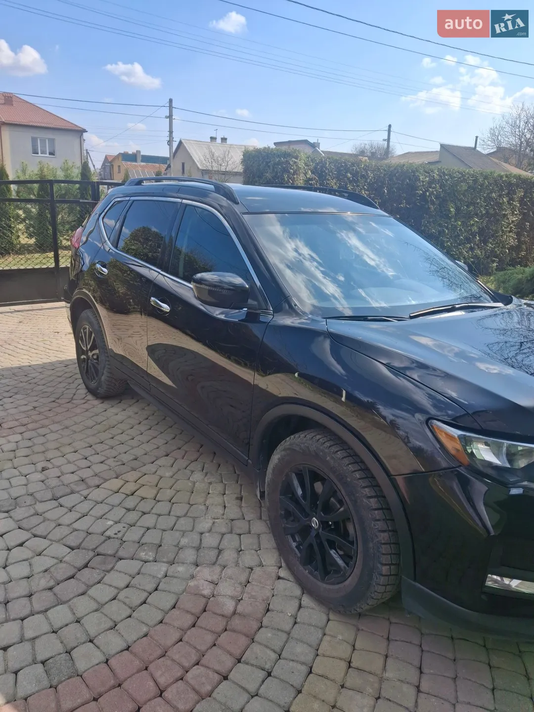 2017 Nissan Rogue - мініатюра 2