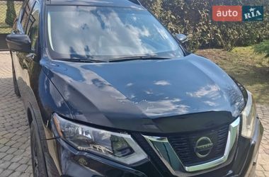 Внедорожник / Кроссовер Nissan Rogue 2017 в Львове