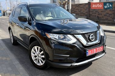 Позашляховик / Кросовер Nissan Rogue 2016 в Києві