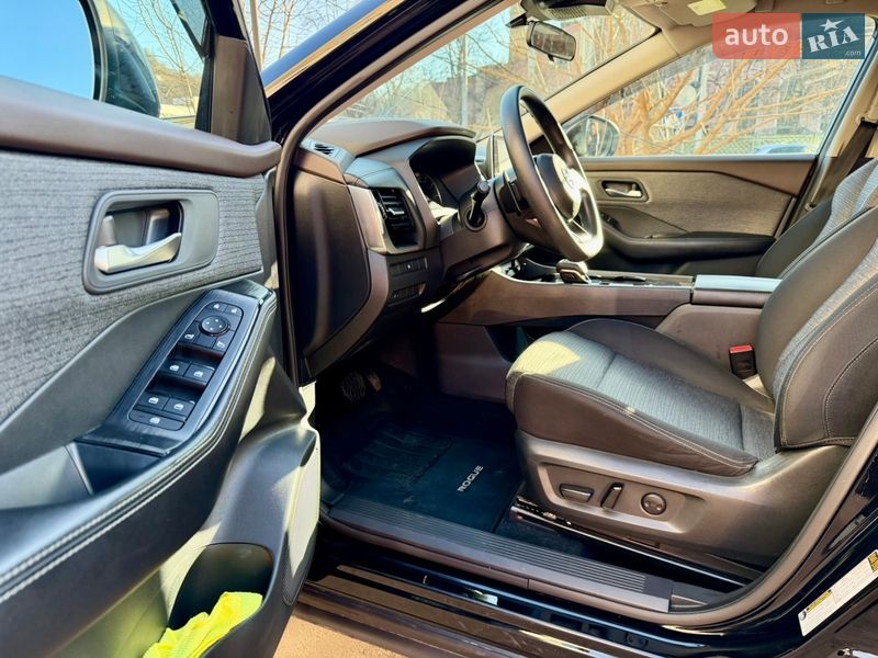 Позашляховик / Кросовер Nissan Rogue 2020 в Києві