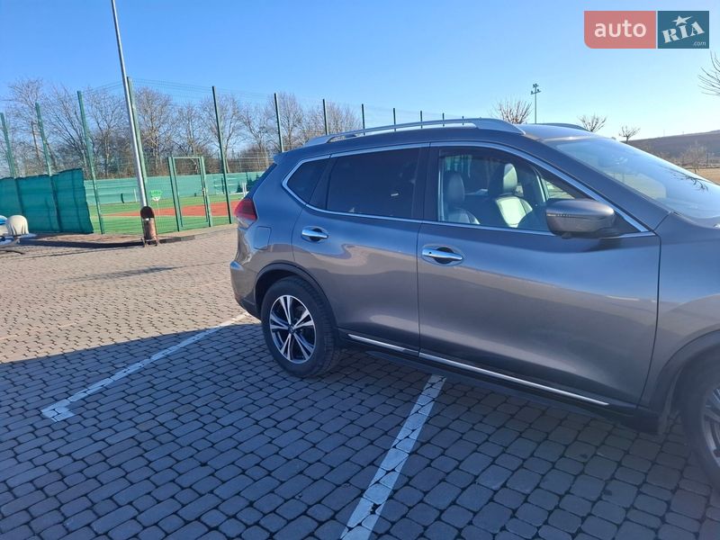 Внедорожник / Кроссовер Nissan Rogue 2016 в Шепетовке