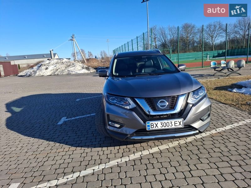 Внедорожник / Кроссовер Nissan Rogue 2016 в Шепетовке