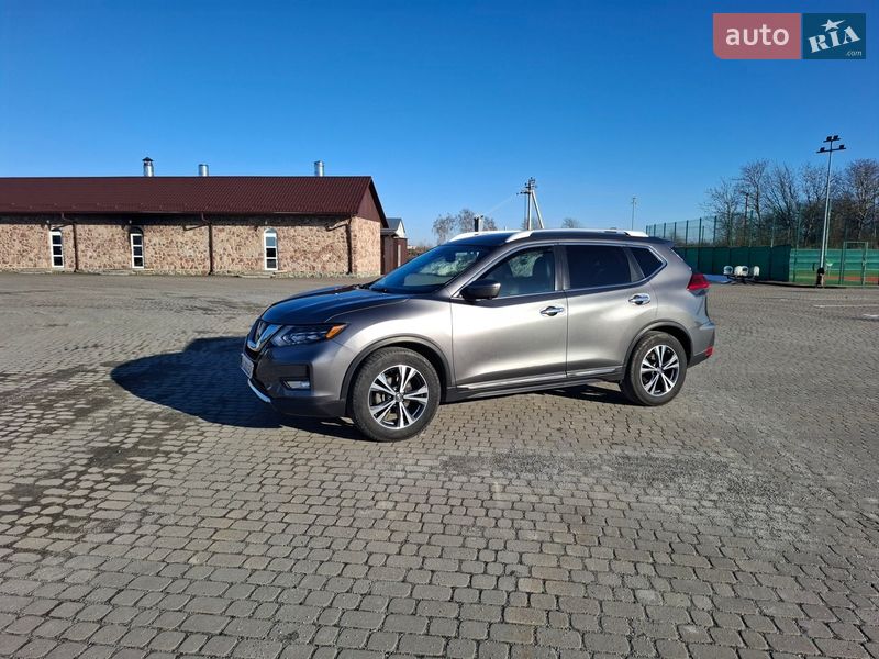 Внедорожник / Кроссовер Nissan Rogue 2016 в Шепетовке