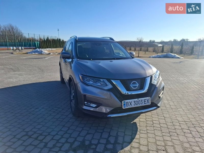 Внедорожник / Кроссовер Nissan Rogue 2016 в Шепетовке