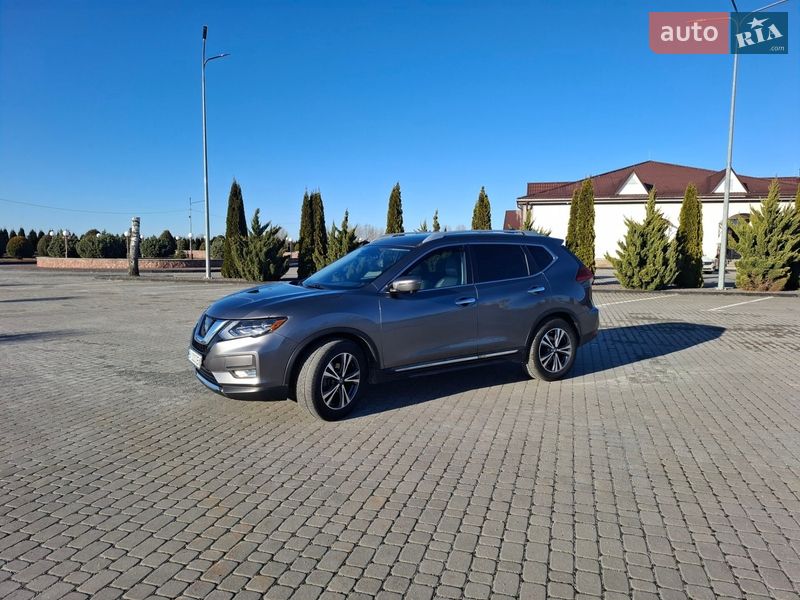 Внедорожник / Кроссовер Nissan Rogue 2016 в Шепетовке