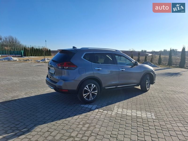 Внедорожник / Кроссовер Nissan Rogue 2016 в Шепетовке