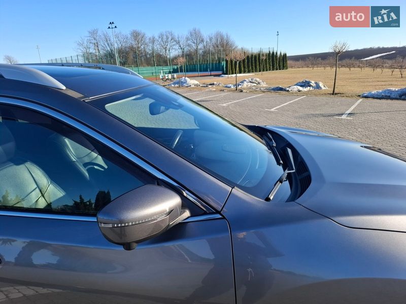 Внедорожник / Кроссовер Nissan Rogue 2016 в Шепетовке