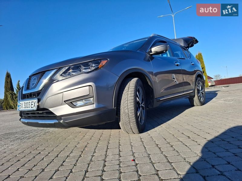 Внедорожник / Кроссовер Nissan Rogue 2016 в Шепетовке