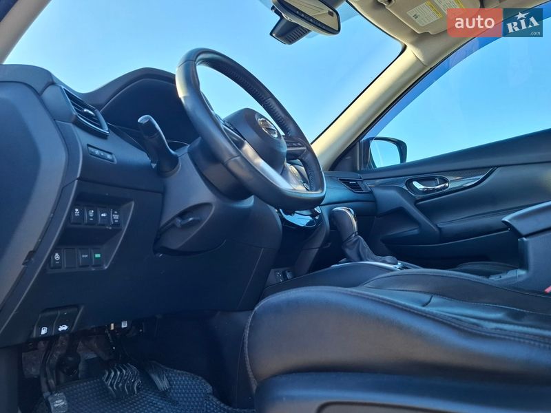 Внедорожник / Кроссовер Nissan Rogue 2016 в Шепетовке
