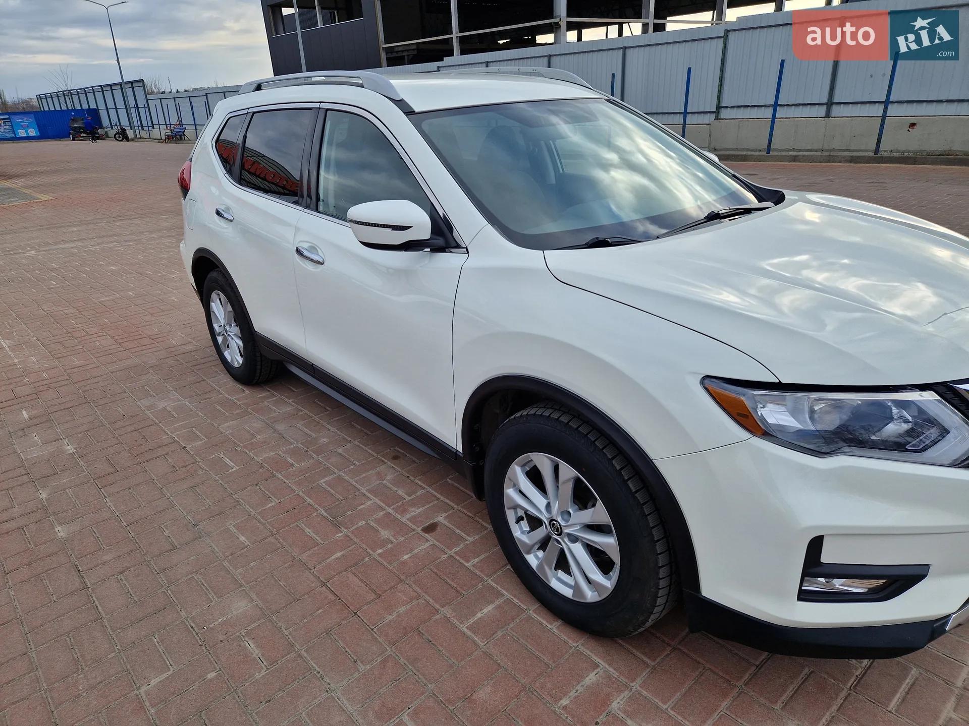 2018 Nissan Rogue - мініатюра 16