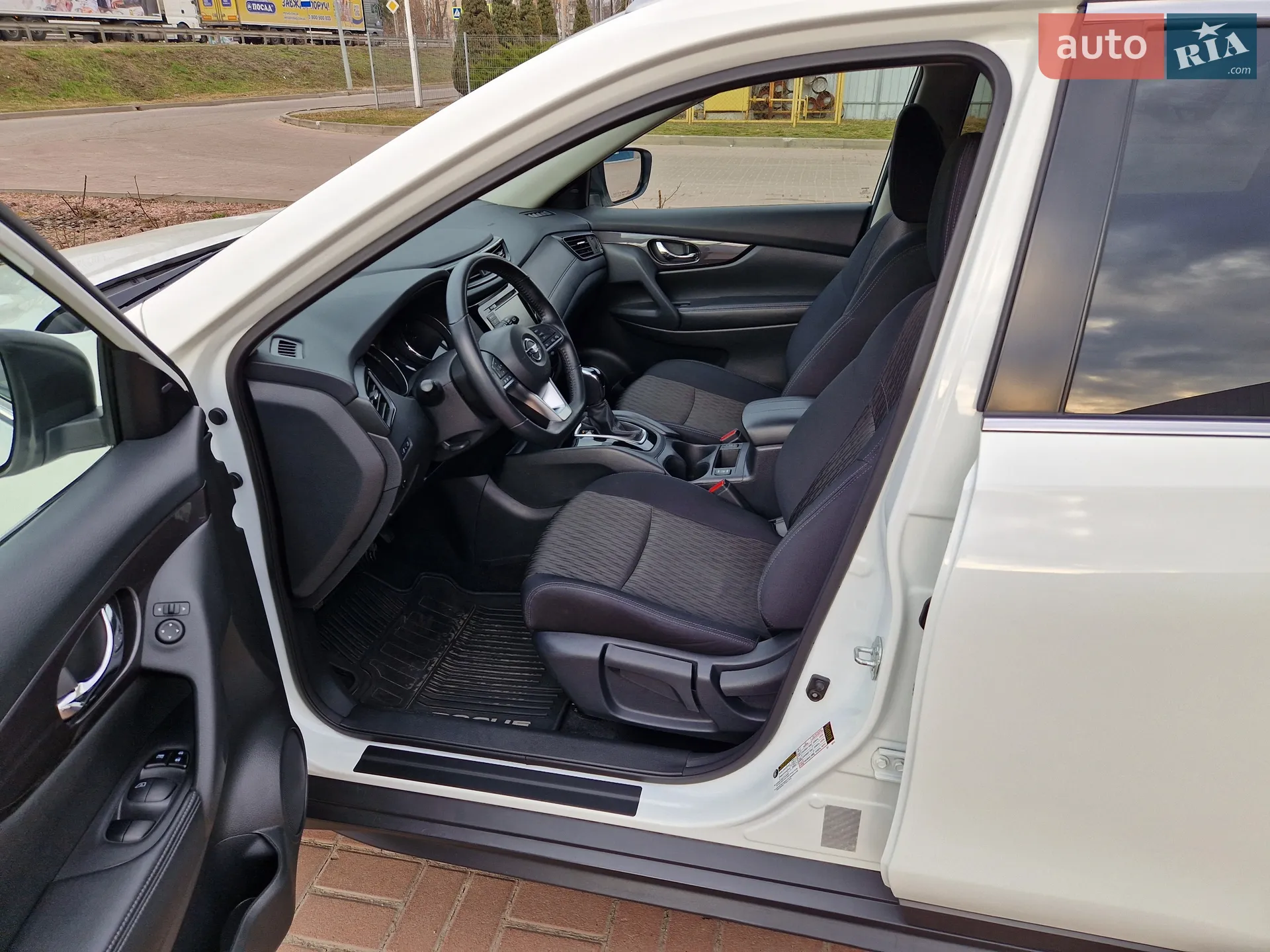 2018 Nissan Rogue - мініатюра 33