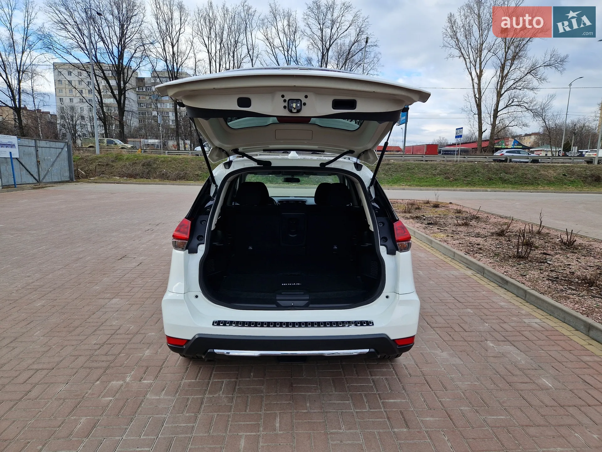 2018 Nissan Rogue - мініатюра 37