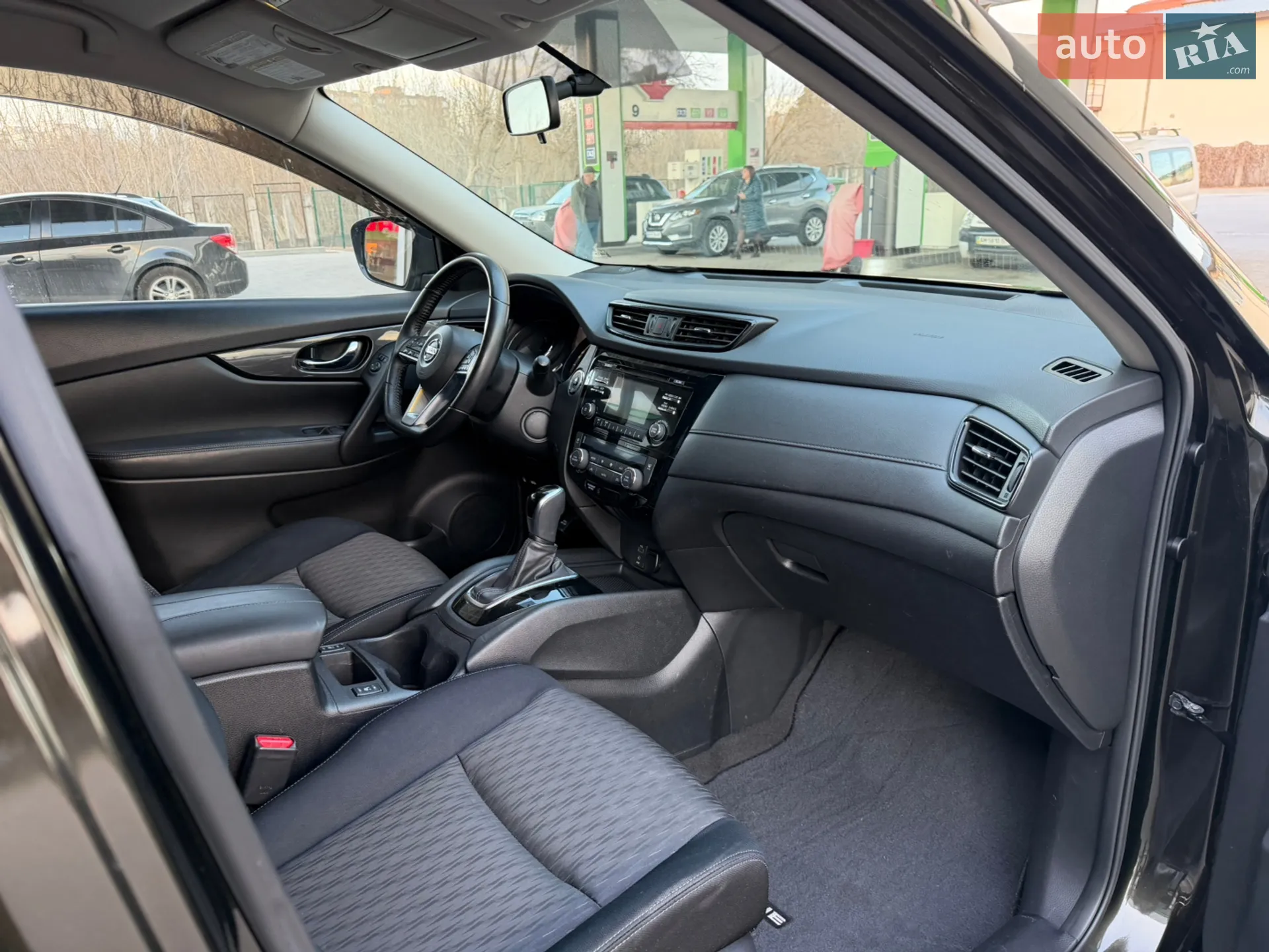 2017 Nissan Rogue - мініатюра 30