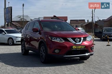 Внедорожник / Кроссовер Nissan Rogue 2016 в Ивано-Франковске
