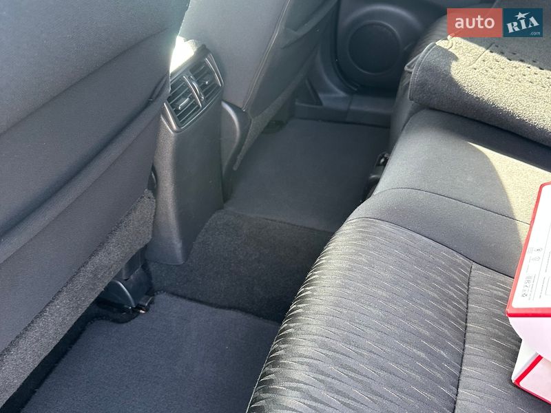 Внедорожник / Кроссовер Nissan Rogue 2017 в Харькове