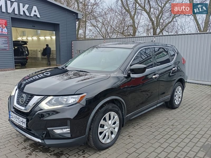 Позашляховик / Кросовер Nissan Rogue 2018 в Олександрії