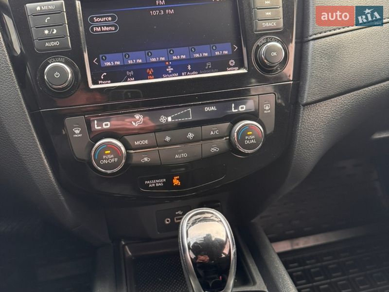 Внедорожник / Кроссовер Nissan Rogue 2019 в Кролевце