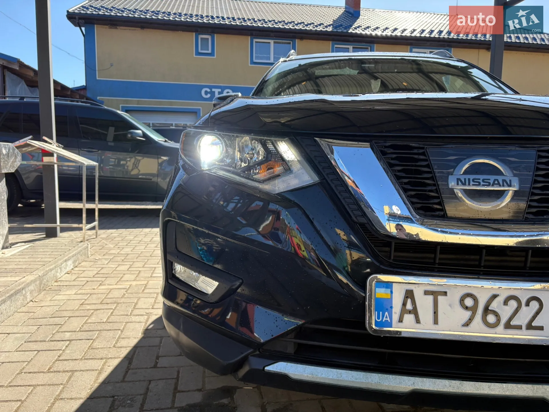 2017 Nissan Rogue - мініатюра 3
