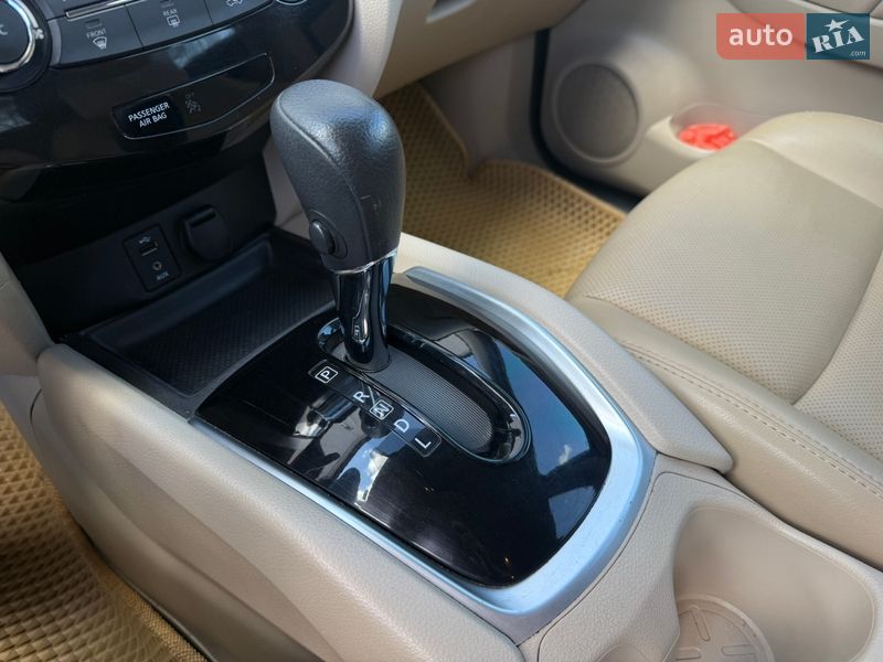 Внедорожник / Кроссовер Nissan Rogue 2016 в Николаеве фото 9 Внедорожник / Кроссовер Nissan Rogue 2016 в Николаеве