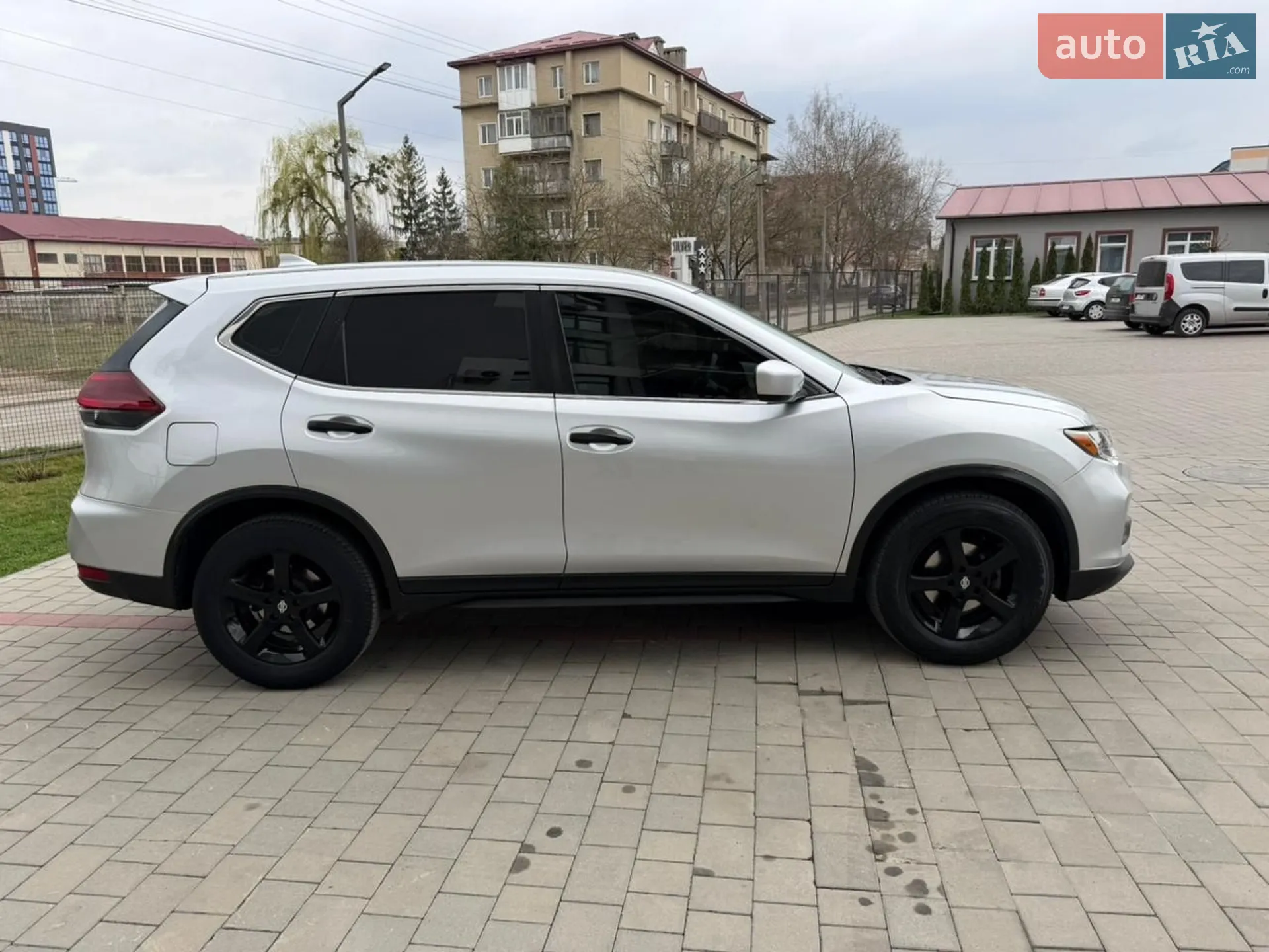 2019 Nissan Rogue - мініатюра 4