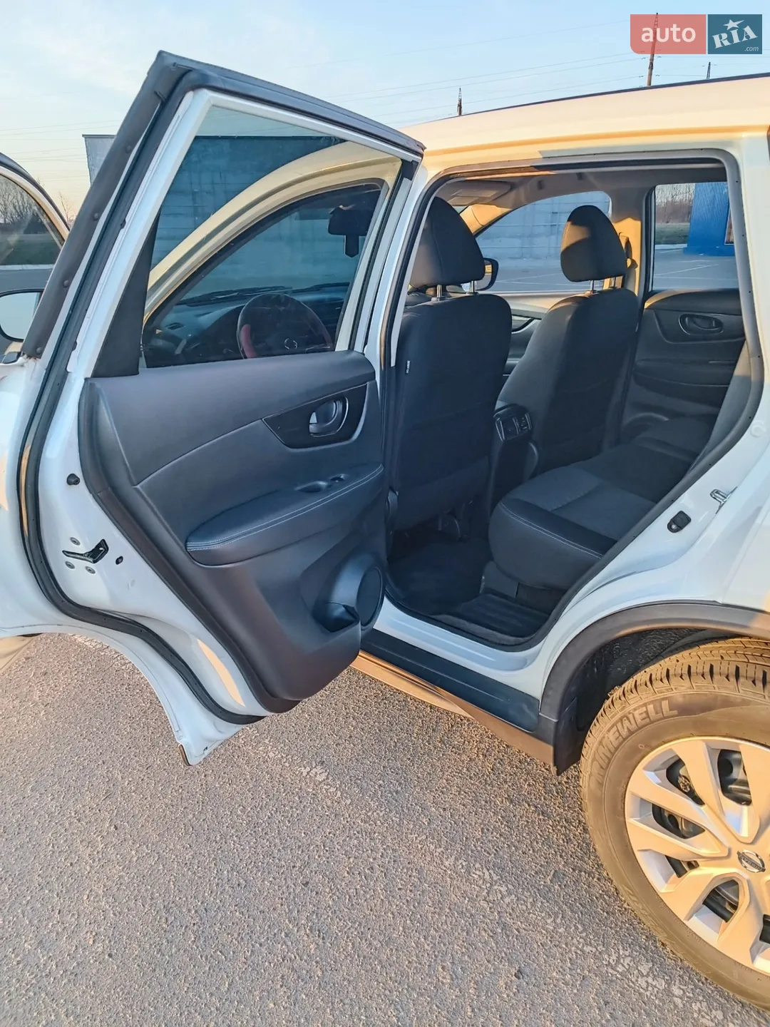 2018 Nissan Rogue - мініатюра 16