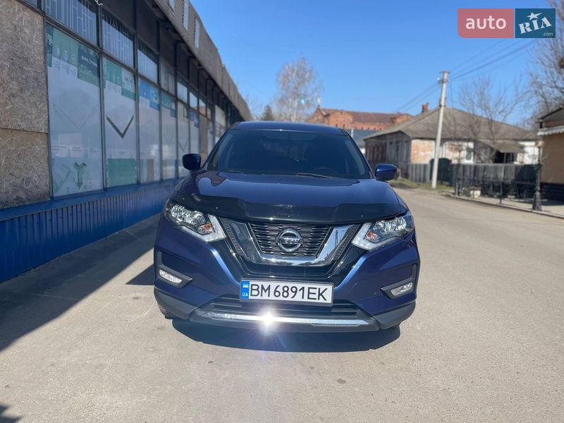 Внедорожник / Кроссовер Nissan Rogue 2017 в Ахтырке