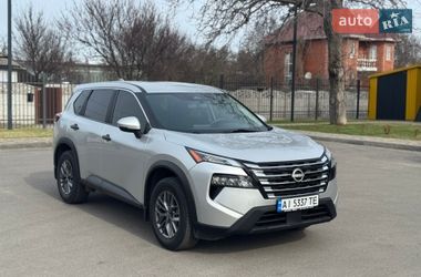Позашляховик / Кросовер Nissan Rogue 2024 в Броварах