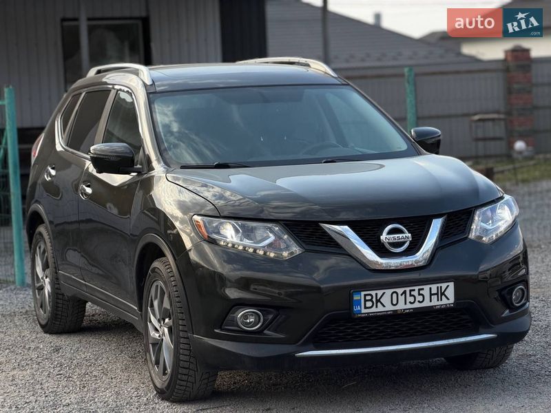 Внедорожник / Кроссовер Nissan Rogue 2015 в Ровно