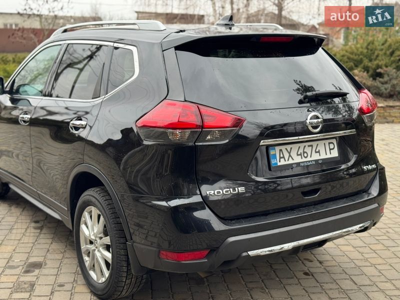 Внедорожник / Кроссовер Nissan Rogue 2016 в Харькове