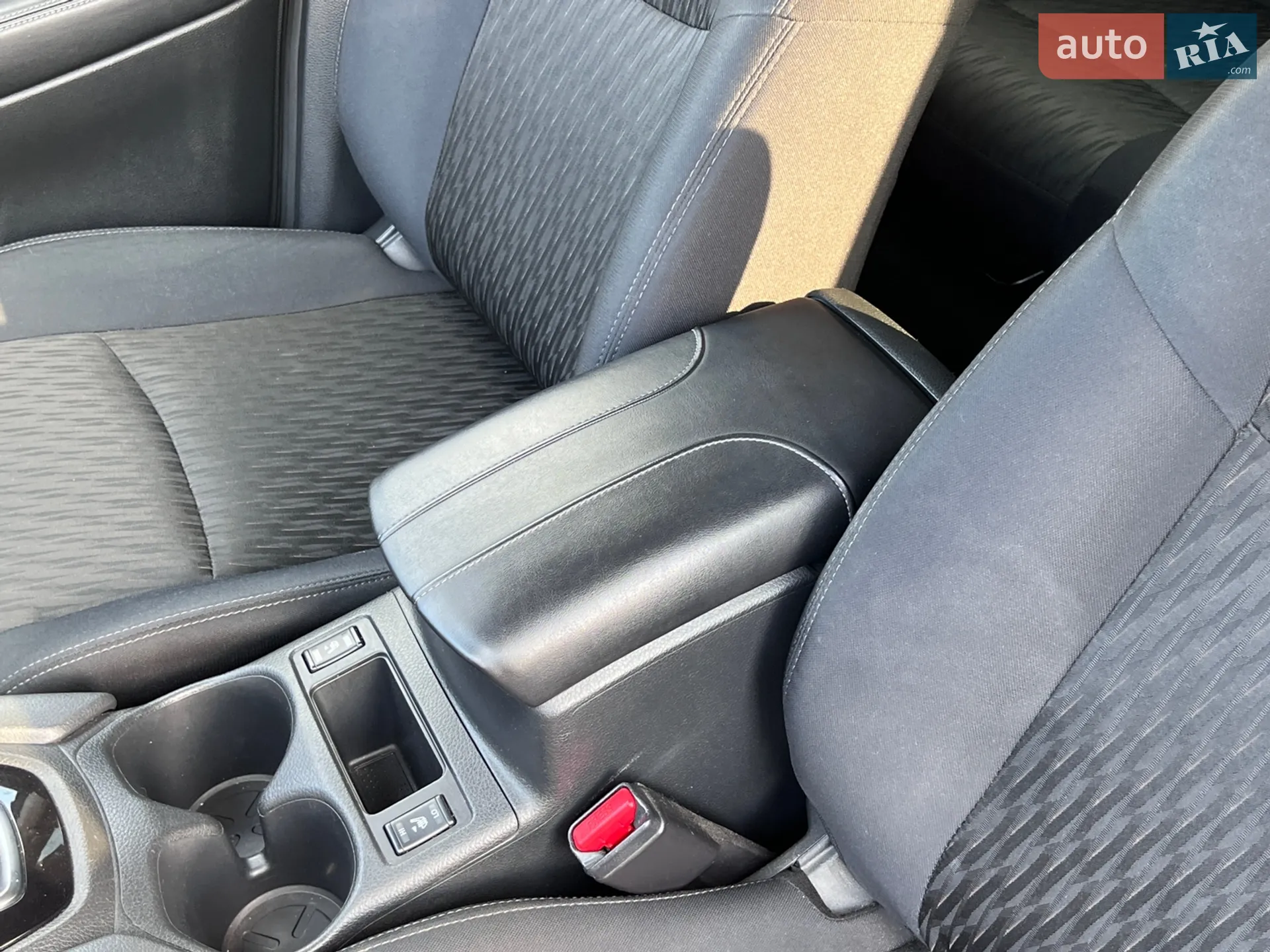 2019 Nissan Rogue - мініатюра 25