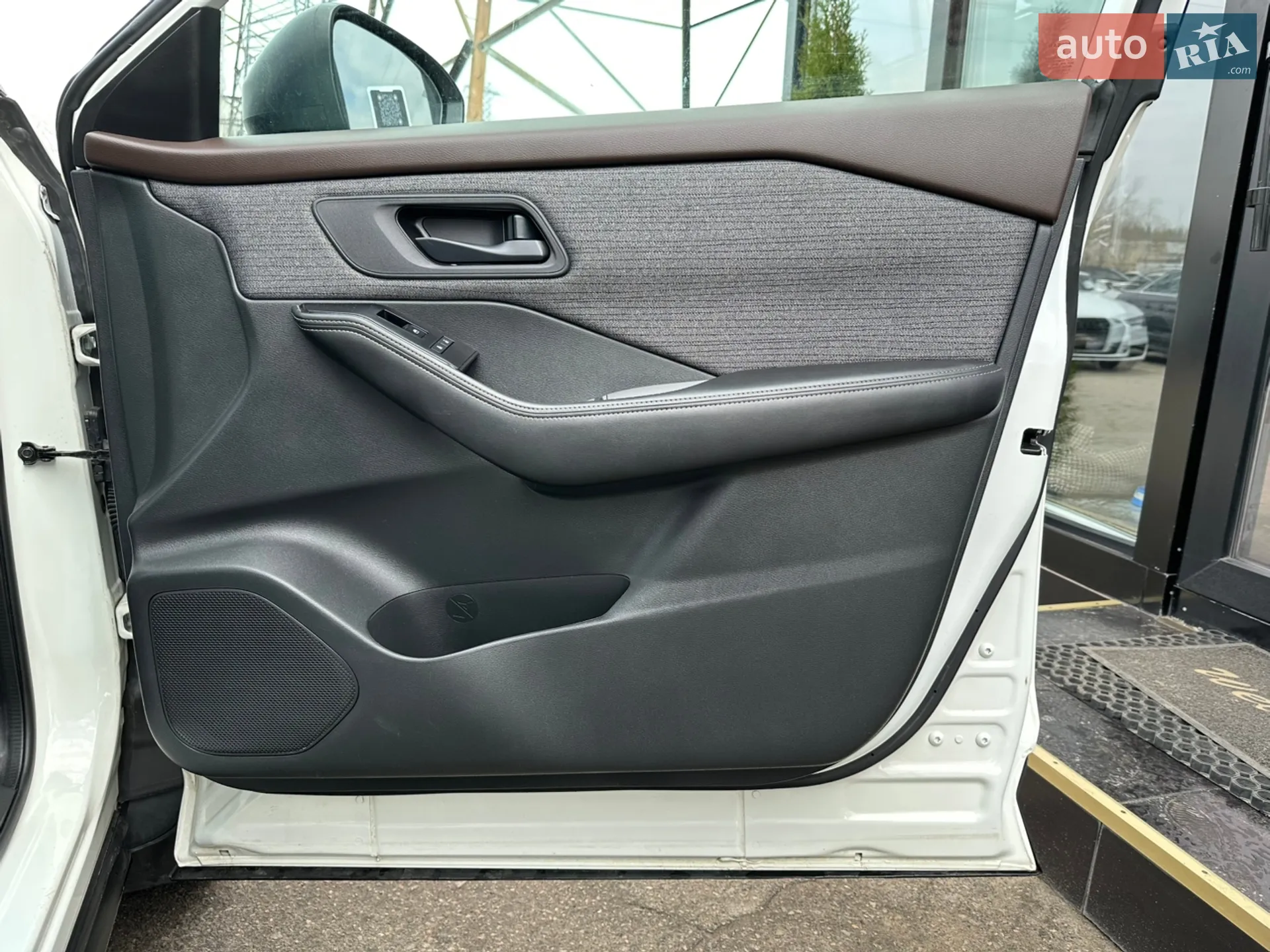 2021 Nissan Rogue - мініатюра 25