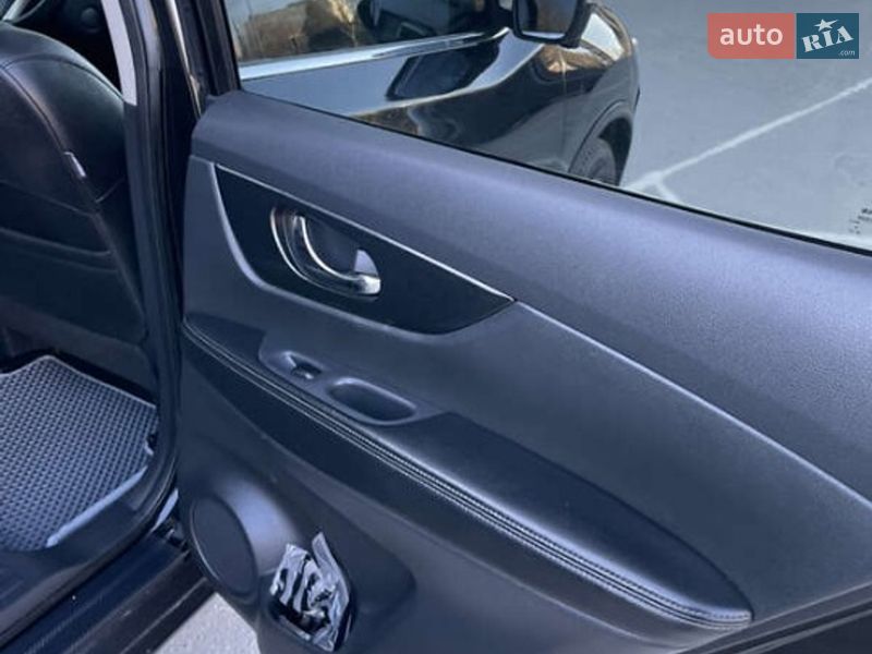 Внедорожник / Кроссовер Nissan Rogue 2016 в Тернополе фото 15 Внедорожник / Кроссовер Nissan Rogue 2016 в Тернополе