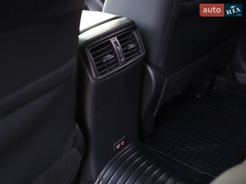 Позашляховик / Кросовер Nissan Rogue 2019 в Білій Церкві