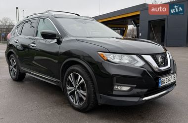 Позашляховик / Кросовер Nissan Rogue 2017 в Вінниці