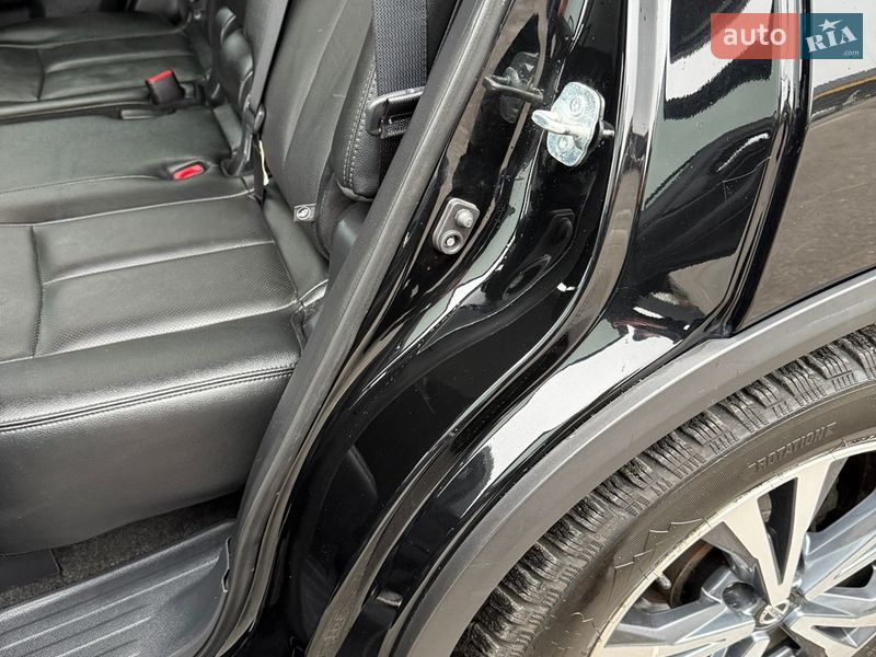 Внедорожник / Кроссовер Nissan Rogue 2017 в Виннице