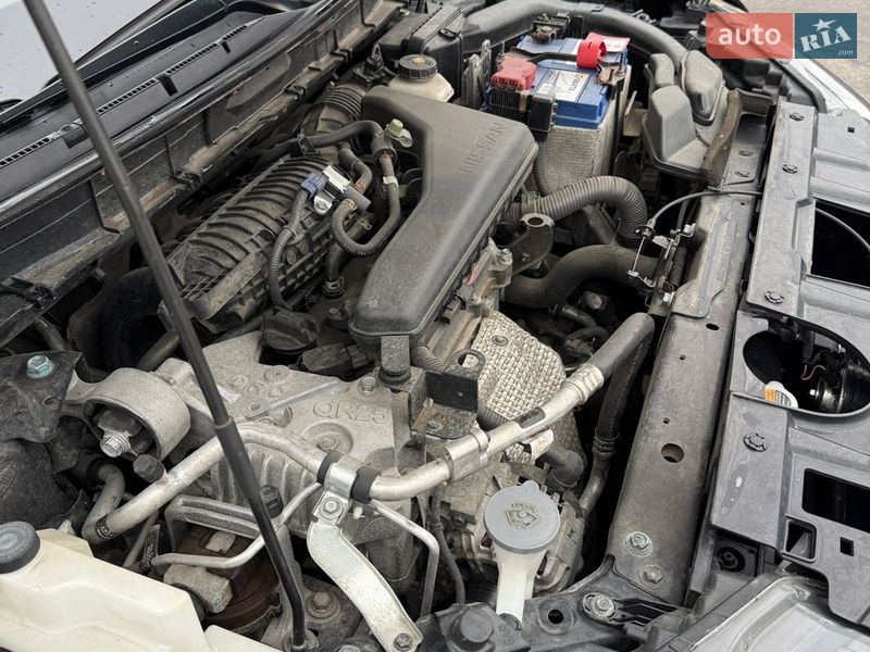 Внедорожник / Кроссовер Nissan Rogue 2017 в Виннице