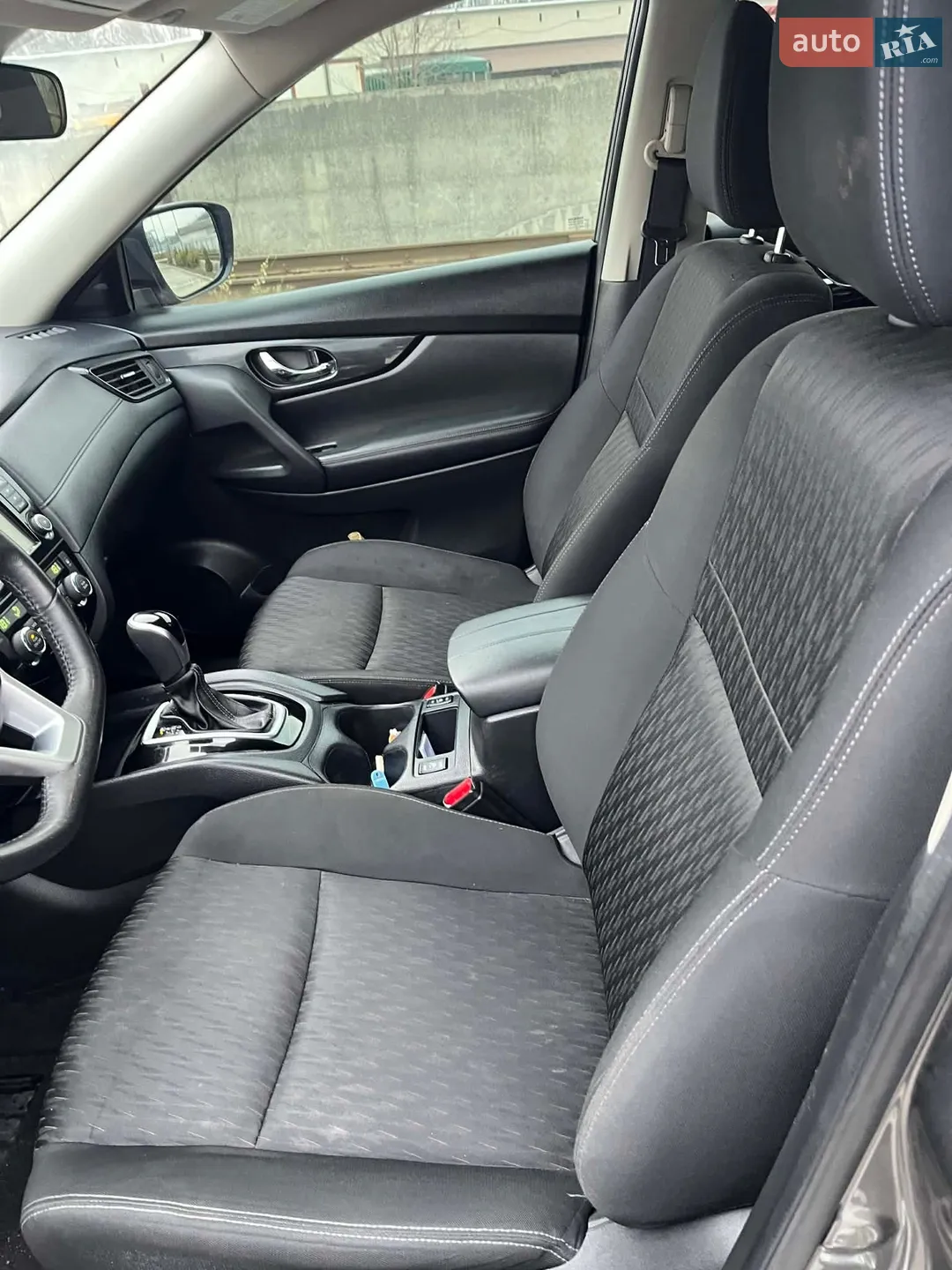 2019 Nissan Rogue - мініатюра 18