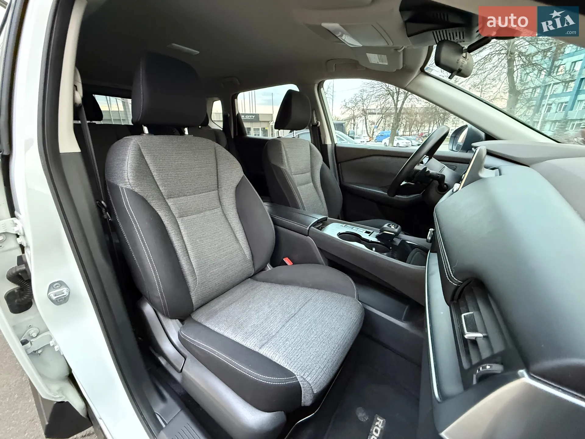 2021 Nissan Rogue - мініатюра 15