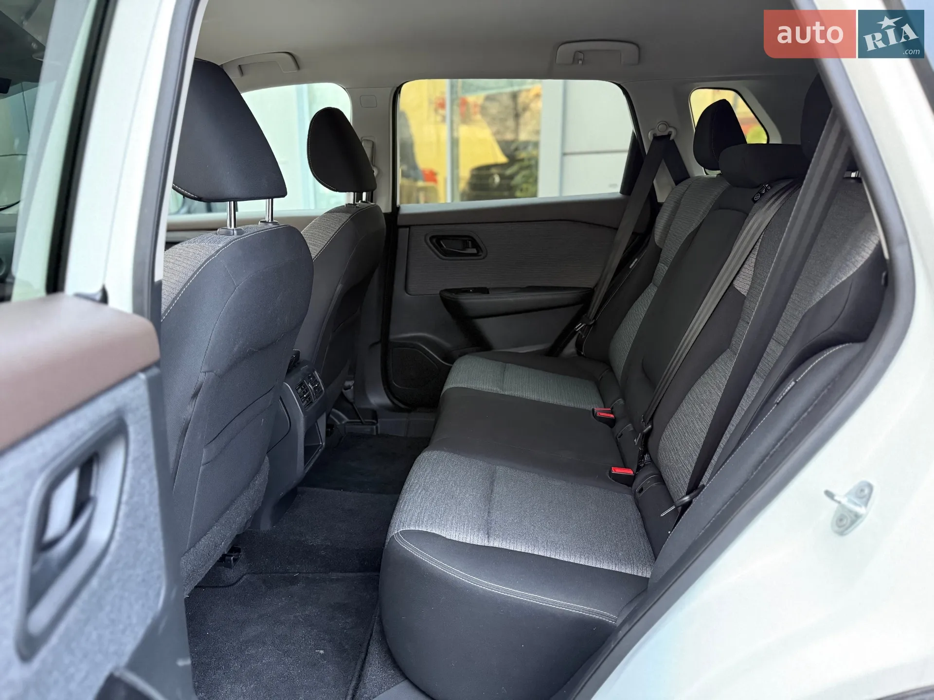 2021 Nissan Rogue - мініатюра 19