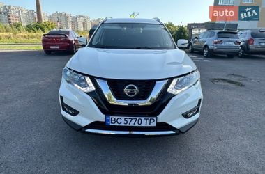 Внедорожник / Кроссовер Nissan Rogue 2018 в Львове