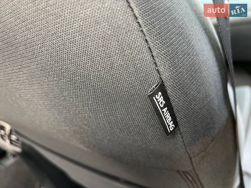 Внедорожник / Кроссовер Nissan Rogue 2017 в Хмельницком