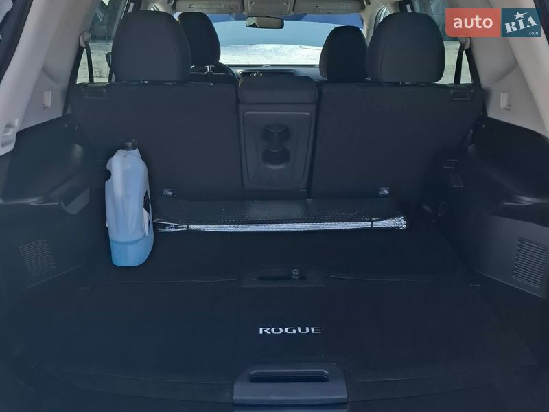 Внедорожник / Кроссовер Nissan Rogue 2018 в Кропивницком