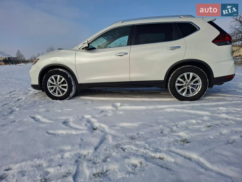 Внедорожник / Кроссовер Nissan Rogue 2018 в Кропивницком