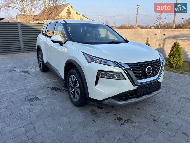 Позашляховик / Кросовер Nissan Rogue 2021 в Полтаві