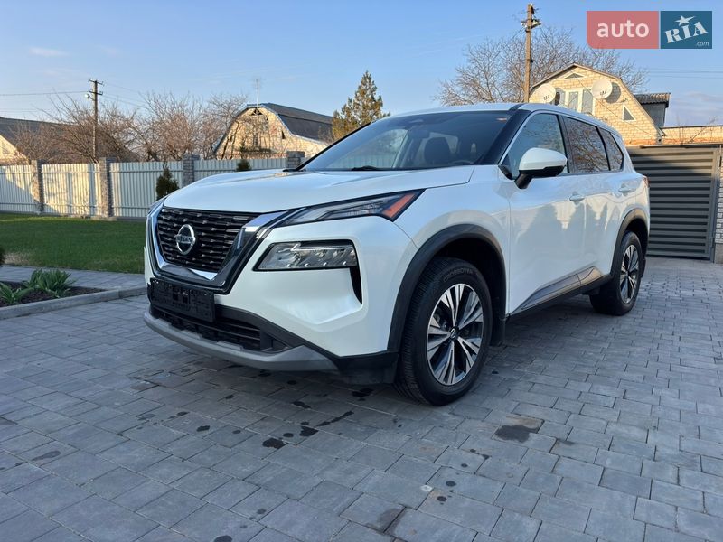 Позашляховик / Кросовер Nissan Rogue 2021 в Полтаві