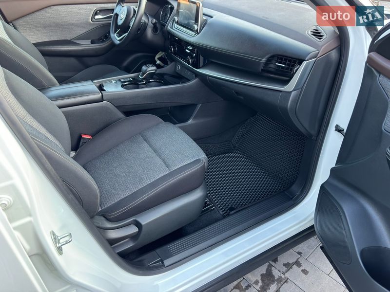 Позашляховик / Кросовер Nissan Rogue 2021 в Полтаві