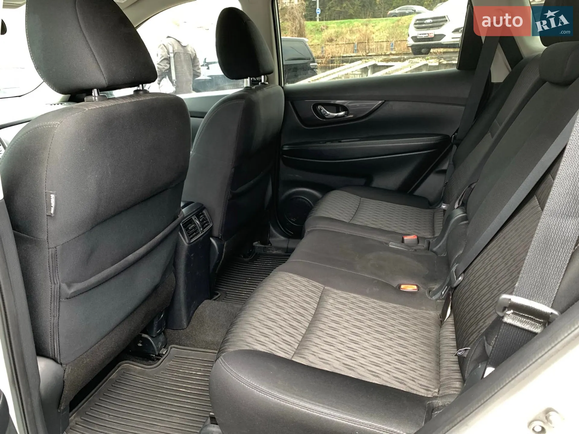 2018 Nissan Rogue - мініатюра 27