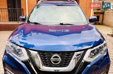 Позашляховик / Кросовер Nissan Rogue 2017 в Києві