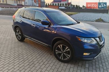 Внедорожник / Кроссовер Nissan Rogue 2016 в Белой Церкви